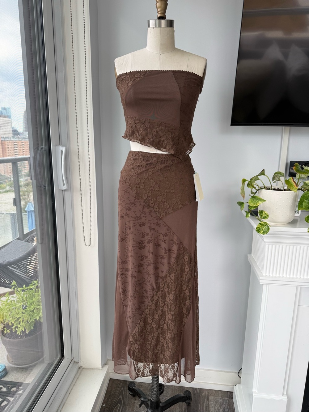 Brown Lace-Panel Two-Piece Maxi Skirt Set